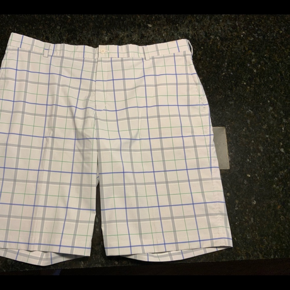 Nike DriFit Golf Shorts - Size 42